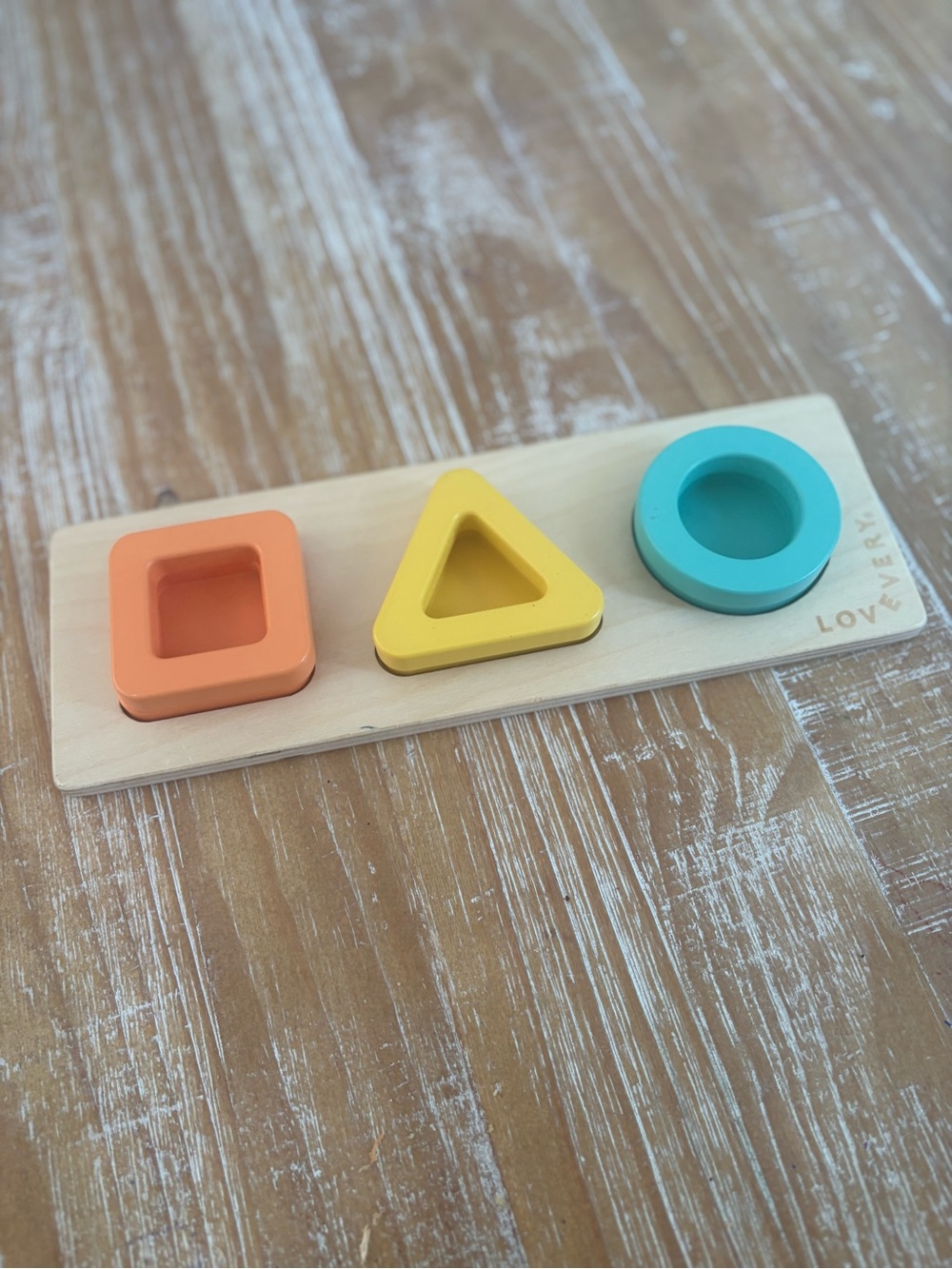 LOVEVERY Wooden Geo Shape Puzzle Educational Toy